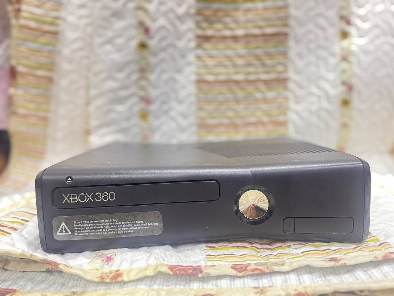 للبيع جهاز  Xbox 360  بحالة ممتازة 🎮

جهاز Xbox 360 بي 180 لعبه تقريباً 
جميع الملحقات متوفرة
استخدام شخصي وخفيف
الجهاز نظيف مابي عطل شرط الفحص قبل الاستلام 

السعر: (135)
الموقع: (الزعفرانية الأمن الوطني قرب اعدادية المروج)

للاستفسار أو التواصل عبر الخاص.


**إذا كنت صاحب هذا الإعلان وتريد حذفه لأي سبب، رجاءا أرسل رسالة إلى الدعم الفني**