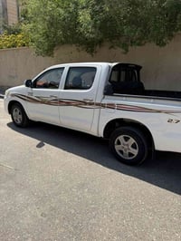 هايلوكس • ٢٠١٥ • رقم بغداد