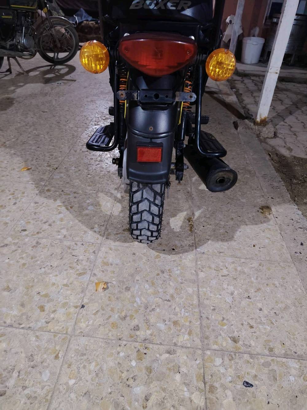 سلام عليكم بوكسر للبيع 2019  رقم ديالى ما بيها أي نقص مكاني بغداد سبع اقصور. السعر مليون ونص ***********