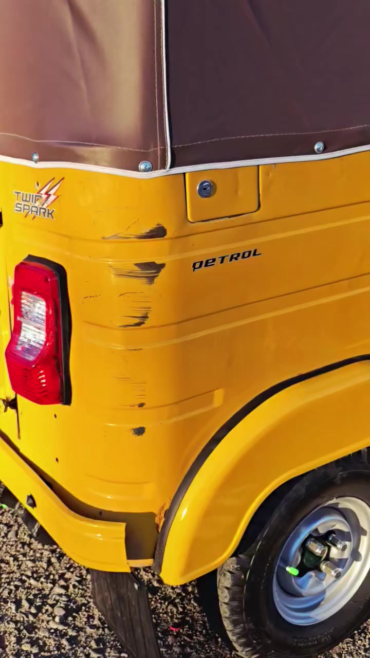 السلام عليكم تكتك البيع مديل 20 وراق وكيل سيد خلدون مكاني لمجر لكبير كشره كفاله سعر 6000 وبيه مجال لطيبين***********
