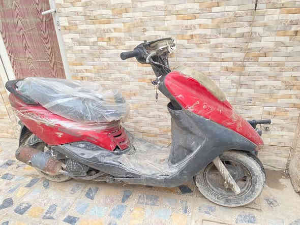 دراجه بريز للبيع مكينه ناعمه تخبل كهربائات شغاله السعر 350  بغداد بلديات 

‭0771 654 7105‬
