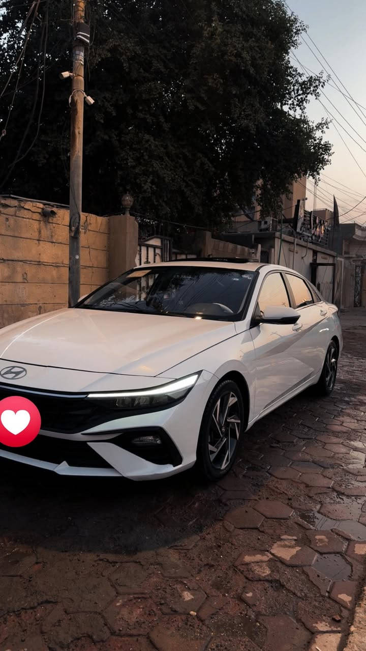 سلام عليكم 
النترا 2024تجميع صيني ماشيه 44الف كلين السياره بدون صبغ او تبديل فقط بارد بيها بلباب وبلصندوك
فول مواصفات فتحه سايد بريك بصمه كشنات جلد حساس امامي خلفي ومعروفه موصفاتها العنوان بصره ***********
