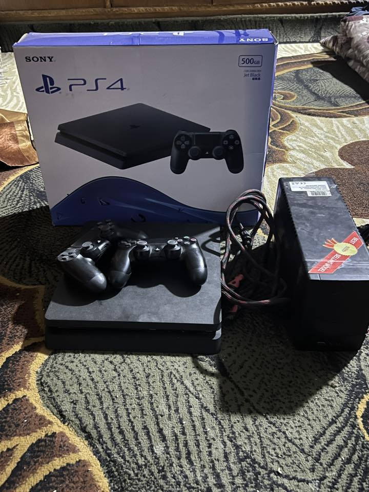 السلام عليكم بلي 4سلم مهكر ما مفتوح شرط ستيكر نضيف كلش جوستكات اصلية عدد2+UPS وكامل ملحقاتة شرط الفحص السعر 280
العنوان ديالى بعقوبة 
***********
