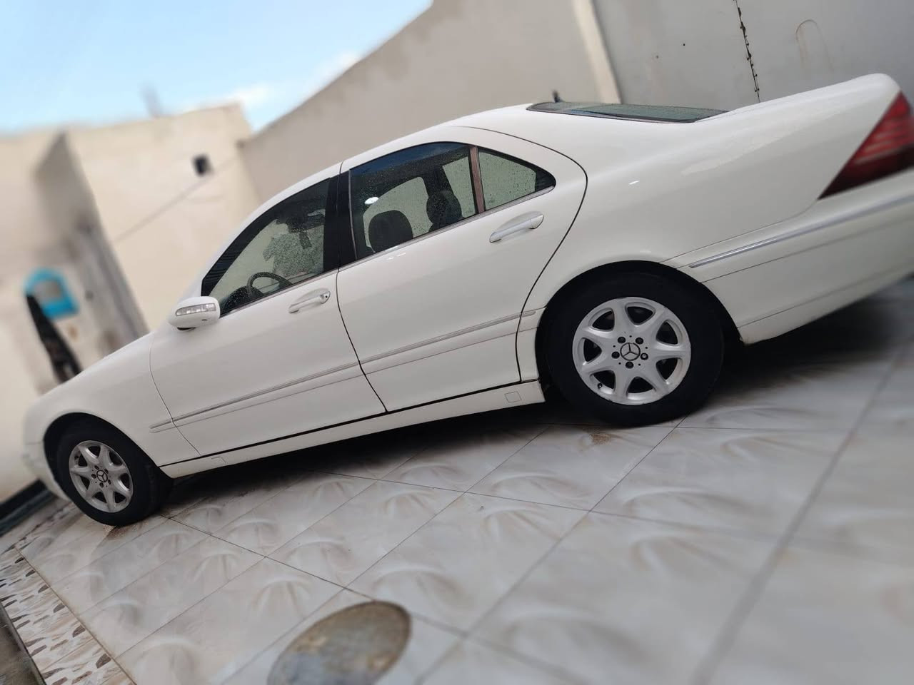 مارسيدس غواصه 2002 وارد ياباني باب قصير v6350 أصل دكم ناعمه. مكينه جديده وارد ياباني كير جديد. بدي كفاله ٨٠٪ لايت ناصي وعالي و بلوجكتر كله زنون اصلي. سياره نقصه كمبريسر وحداده صدر نظافه ٧٥٪ تخم تاير جديد سياره باسمي رقم جديد تحويل مباشر. سعر125 وبيه مجال بسيط الاستفسار عن هذا الرقم ***********

