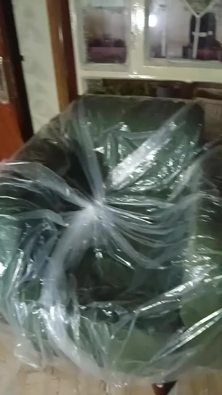 تخم قنفات 10 مقاعد مع الكوشات جديد غير مستخدم للبيع سعره 550 الف للتواصل ***********
