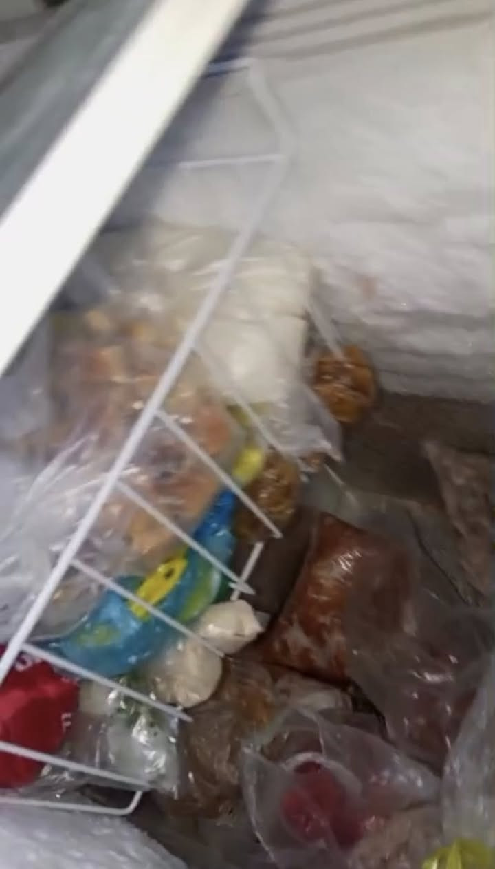 مجمده نوع كوما بلاديه وعل فحص ماداخله اي تصليح تجي شوف تجميد بعينك حجم 14 قدم المكان الحريه السعر 150


**إذا كنت صاحب هذا الإعلان وتريد حذفه لأي سبب، رجاءا أرسل رسالة إلى الدعم الفني**