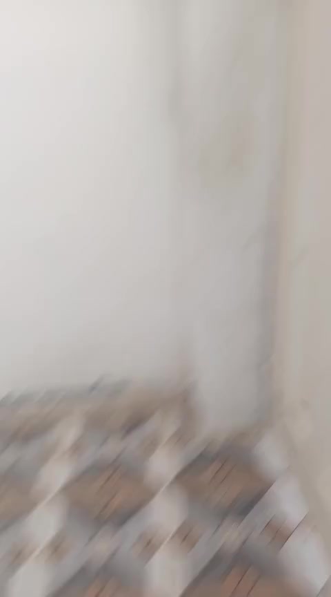 بيت للايجار مساحة. ٢٤٠ متر بعقوبة الجديدة التفاصيل في الفديو للاستفسار ***********
