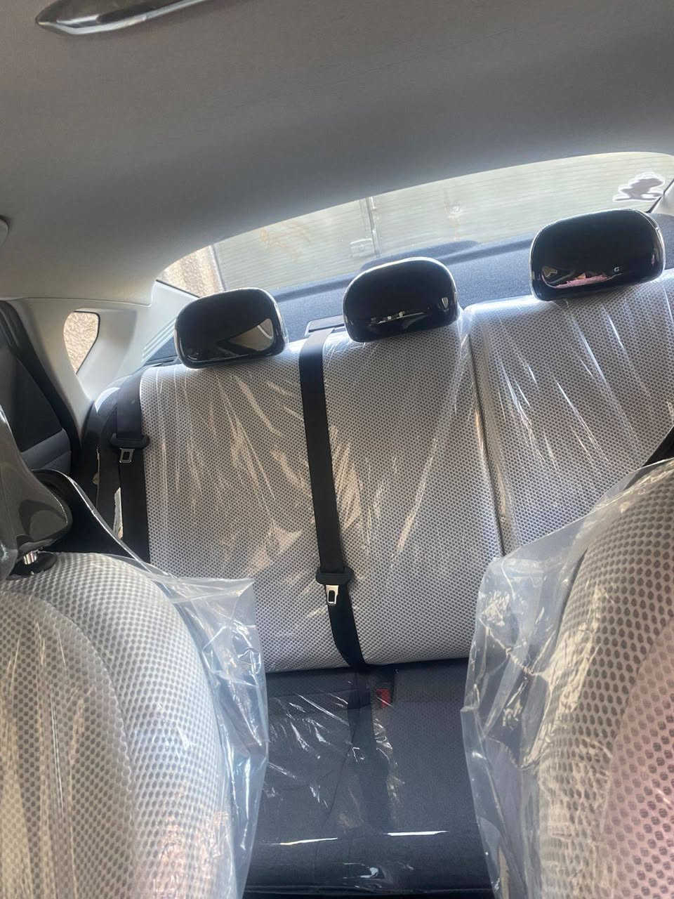 السلام عليكم سياره للبيع كي فور موديل25حادثه بالخلف بسيط بدون تبديل الصبغ بس قبق صندوق اشويه بدون ايرباك السياره جديده ماشيه 6000 السياره باسمي رقم بغداد السعر 185 وبيها مجال بسيط العنوان بغداد رقم الهاتف ***********
