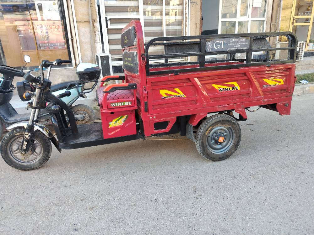 متاح ستوته شحن موديل 25 بطاريات عدد 5 كهربائية كله شغاله السعر 900  بغداد الجزيرة السياحيه هاتف *********** بغداد, العراق
