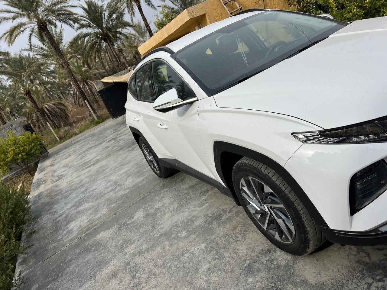 السلام عليكم
توكسان موديل ٢٤ 
رقم بغداد خليجي 
سيارة ماشيه ٢٤٠٠٠ الف 
مكفوله كفاله عامه صبغ ضرر 
سعر ٢٢٥ $
رقم هاتف مكلف بالنشر *********** حيدر 
مكان سيارة بغداد الاستفسار الاتصال بصاحب سيارة
