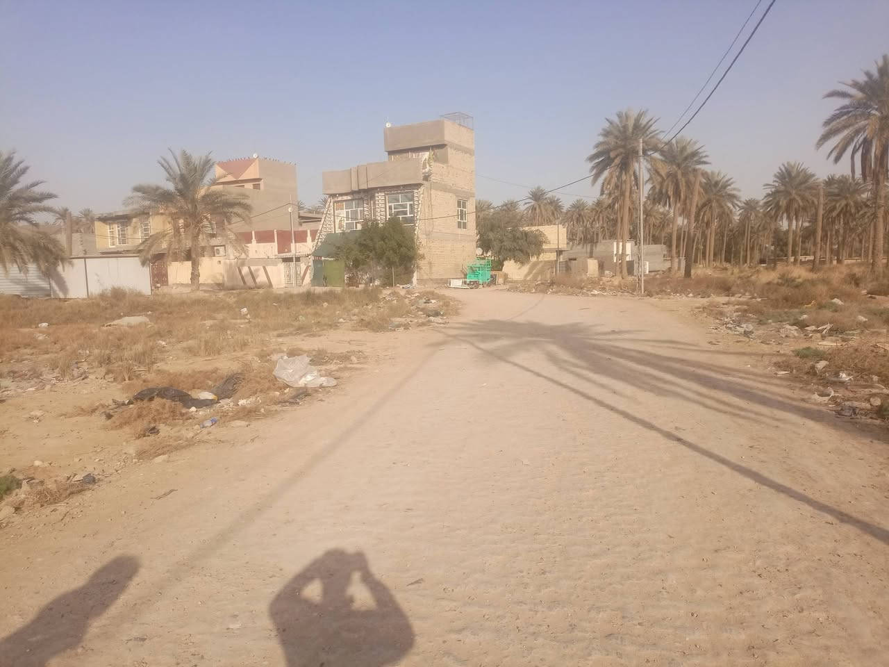 سلام عليكم قطعه ارض للبيع زراعي سند 25 قريبه عله شارع كلش مقابيلهه المخط منتزه***********
