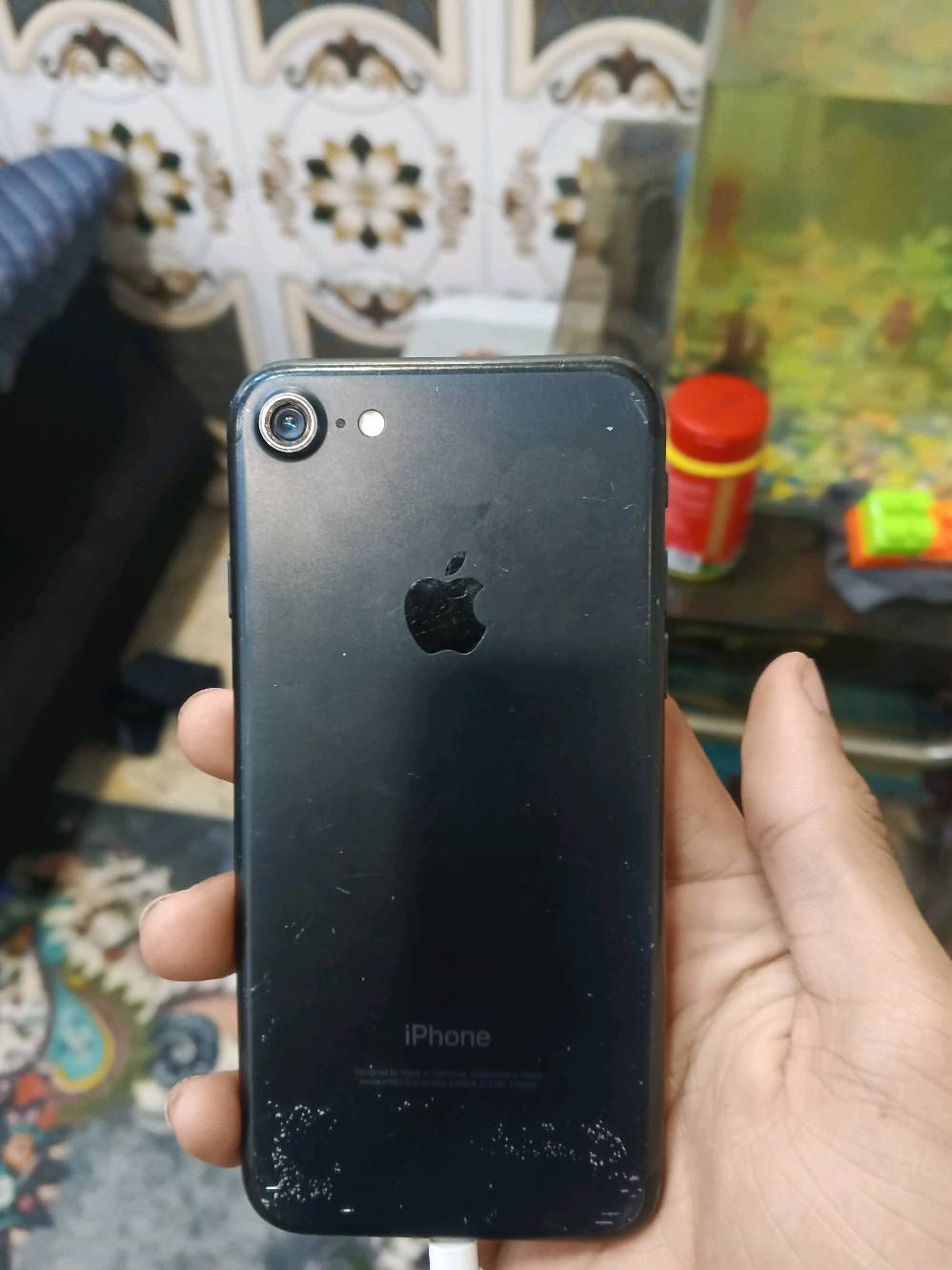 ايفون ٧ سعره ٢٥ بس شاشه يحتاجله مكفول من كلشي ما يلمس طايح جهاز ذاكره ١٢٨ مكاني بغداد الداخل يم سوق الاولى رقم الهاتف ***********