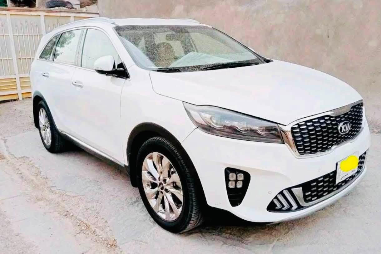 السلام عليكم
للبيع كيا سورنتو موديل 2019 خليجي 

6 سلندر 

7 راكب 

3 قطع تبريد 

كفاله من الصبغ والتبديل 

عدا بارد ملاحضات 
رقم بغداد دولي الجديد 
للاستفسار 

***********
