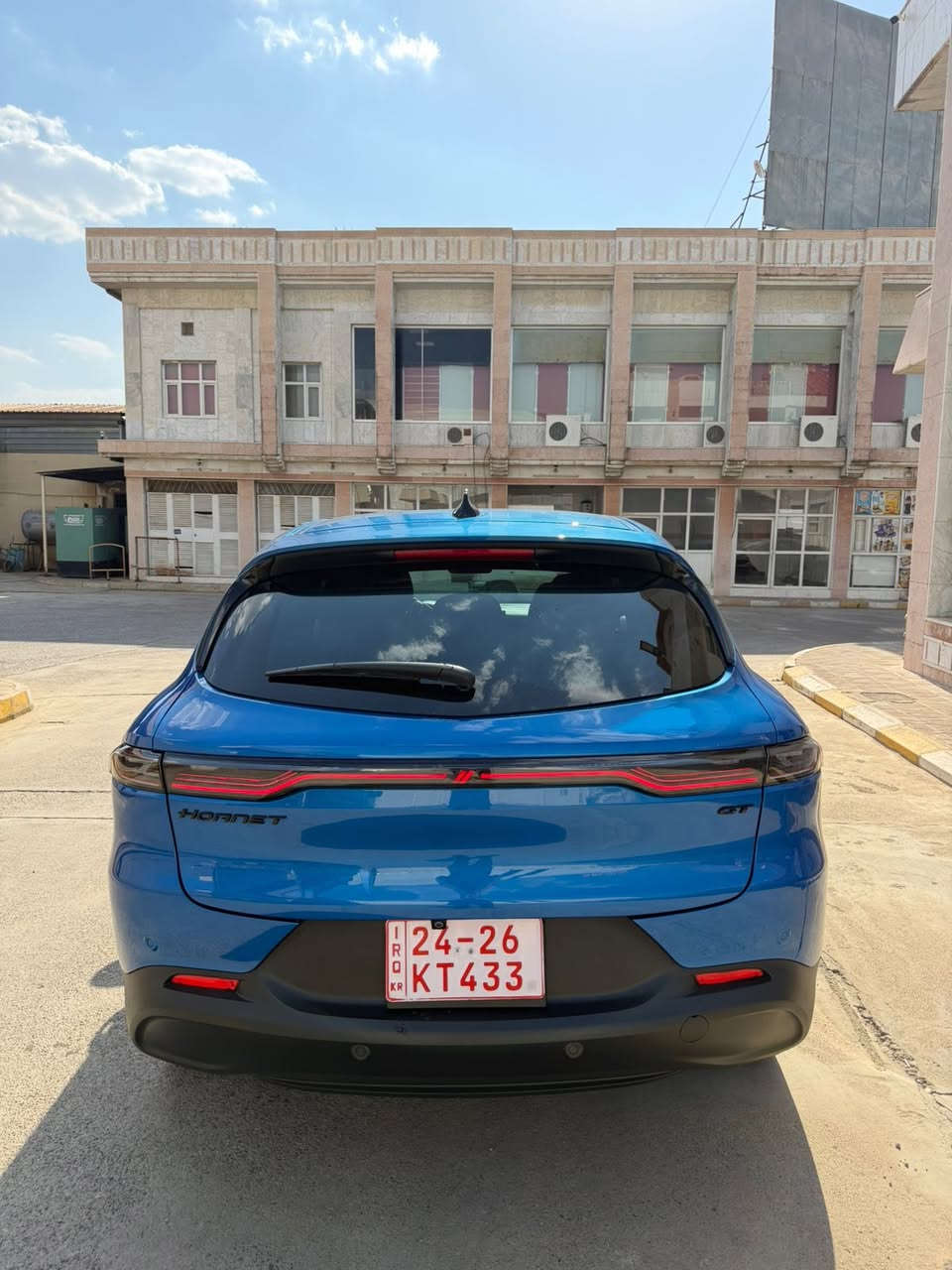 دوج هورنيت موديل2024
مواسفات GT

سوبخ ربع بونيت و جملخ جهةيسار بدون داخلي بدون شانصي 

سيارة جاهزة 

ماشي 20الف ارباك سيستم
سعر133$
تلفون ***********
