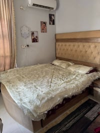 غرفه نضيفه • طابقين • خشب ذخمه