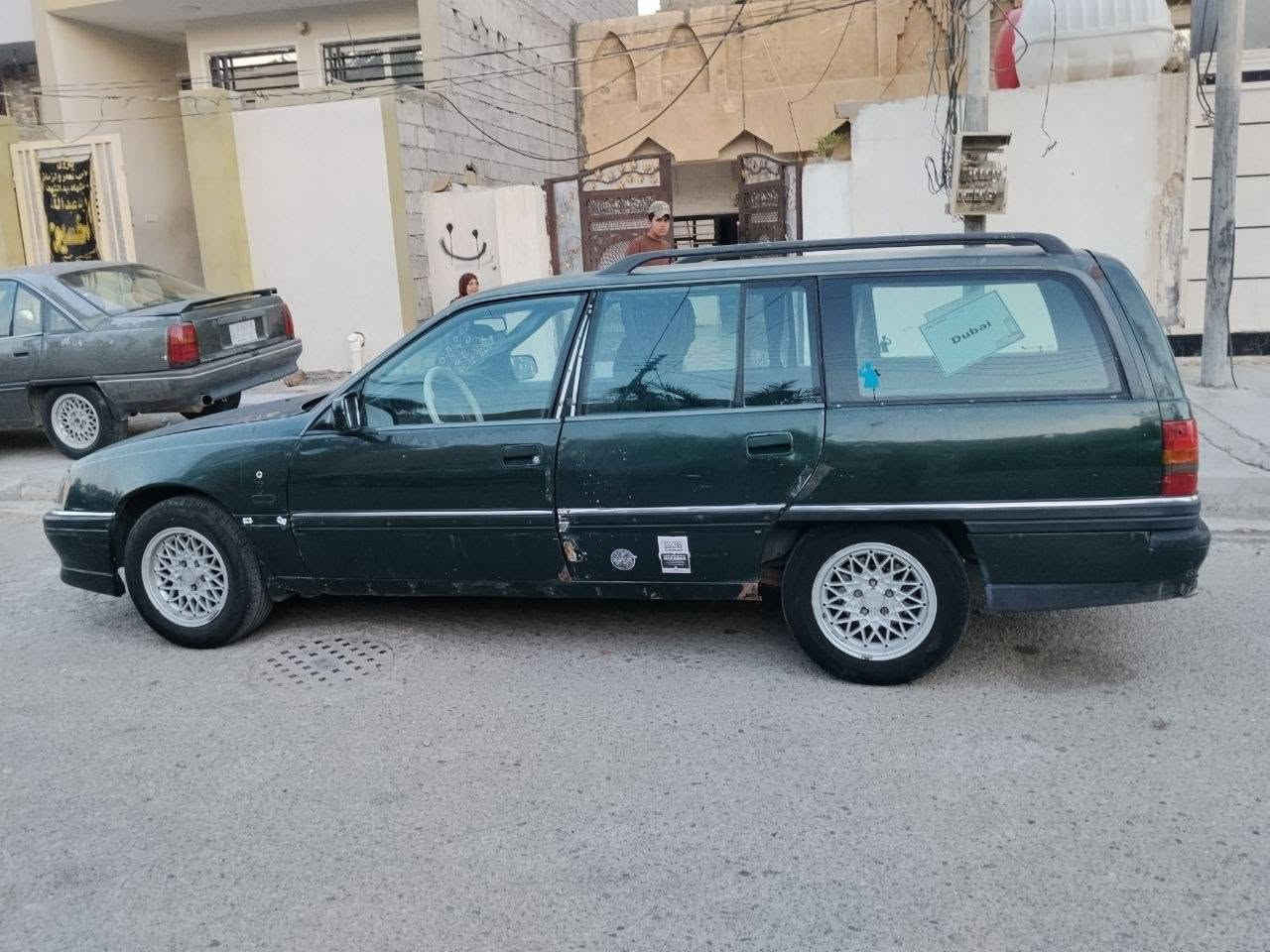 السلام عليكم اوبل اوميكا استيشن موديل 93 خليجي يعني اصل تبريد ما يشتغل سنويه مجدده 28 رقم ديالى مكينة حجم 20 كير عادي تخم تاير باتري جديد كهربائيات كله شغله داخله جديد جام كهربائي السياره ابلاديه بيها جراد
السعر 23 وبيها مجال 
***********
***********
السلام عليكم اوبل اوميكا استيشن موديل 93 خليجي يعني اصل تبريد ما يشتغل سنويه مجدده 28 رقم ديالى مكينة حجم 20 كير عادي تخم تاير باتري جديد كهربائيات كله شغله داخله جديد جام كهربائي السياره ابلاديه بيها جراد
