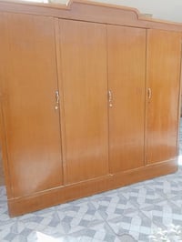 كاونتر • ٤ أبواب • نظيف