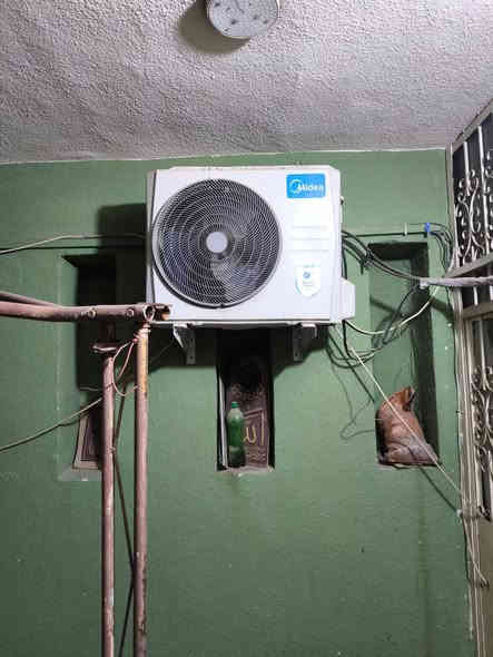 سبالت ميديا ننضيفات جدا
واحد حجم طن٢٢٥
والثاني طنين ٣٥٠
***********
