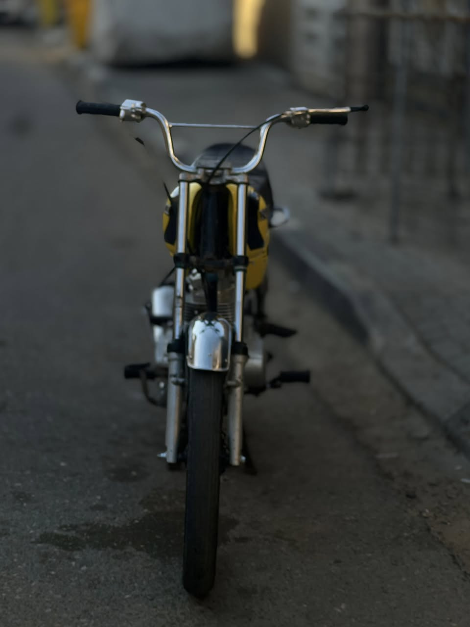 ناما شلامجة للبيع دراجة حلوة وقوية ما ناقصها شي صوت المكينه ناعم ناعم ومكفوله من الطول للطول تعمير 25 ادوات ادوات ادوات السعر 650 وبيها مجال العنوان البصرة القبلة حي الجامعة شارع مستشفى الطفل للاستفسار على الرقم ***********
