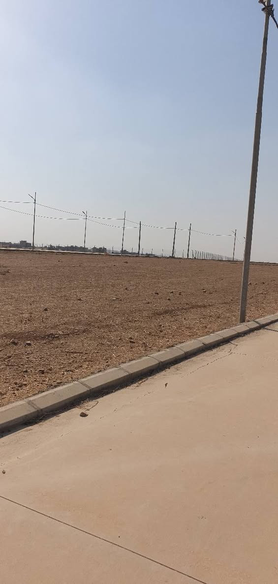 للبيع قطعه ارض في ملحق التربيه الثالثه القسم الثالث (نقد....نقد)خدمات كامله(شوارع تبليط+ماء+كهرباء+انارة شوارع))))
للبيع قطعه ارض في ملحق التربيه الثالثه القسم الثالث (نقد....نقد)خدمات كامله(شوارع تبليط+ماء+كهرباء+انارة شوارع)))))
بالدايه ومقابلها فرع
شارع 12م

جاهزه للبناء

رقم القطعه/1472

الاتجاه/قبله

المساحه/150م

الواجهه/7.5م

العمق/20م 

سعرالمتر /185 الف
سعر القطعه الكلي /27مليون و750 الف

ومايبقى عليها اي اقساط 

***********

***********
