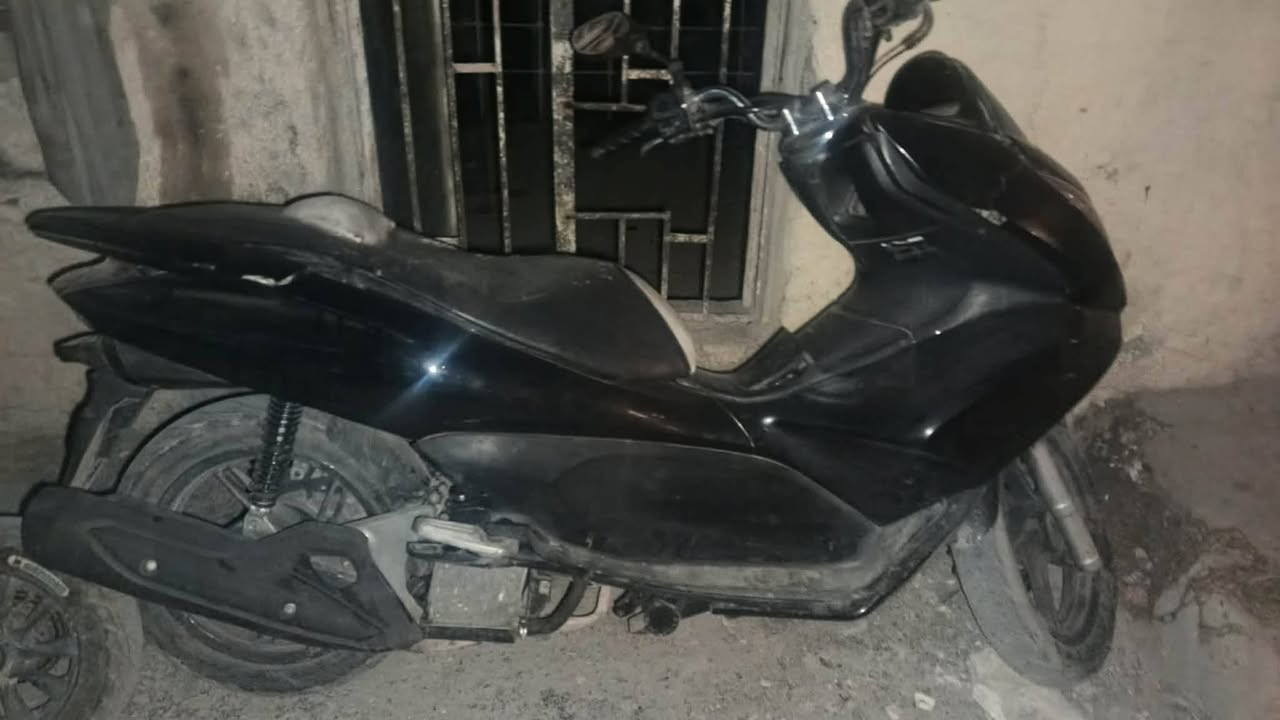 سلام عليكم bcx جيل الاول بي خيط تبخير تشتغل أو تمشي بس خيط تبخير بيها بغداد مدينه  سعر 650 وبيها مجال ***********
