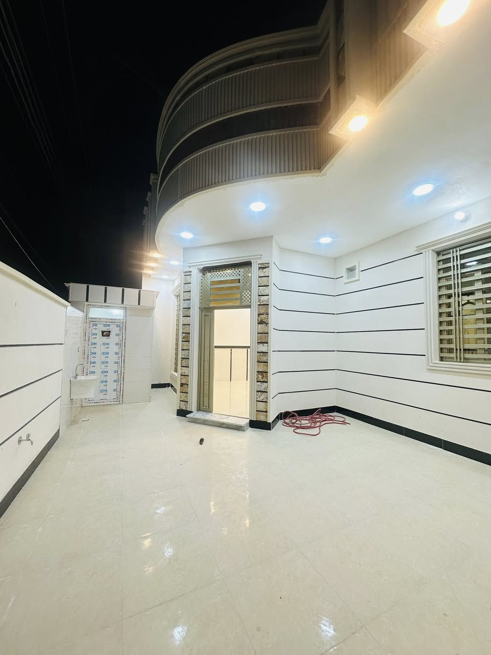 اللهم صل ع محمد وال محمد
السلام عليكم بيت للبيع جاهز للسكن بناء حديث شغل فول مواصفات طابق واحد مساحته 200 متر في ميسان نهاوند 
للاستفسار والتواصل ع الرقم 
***********
