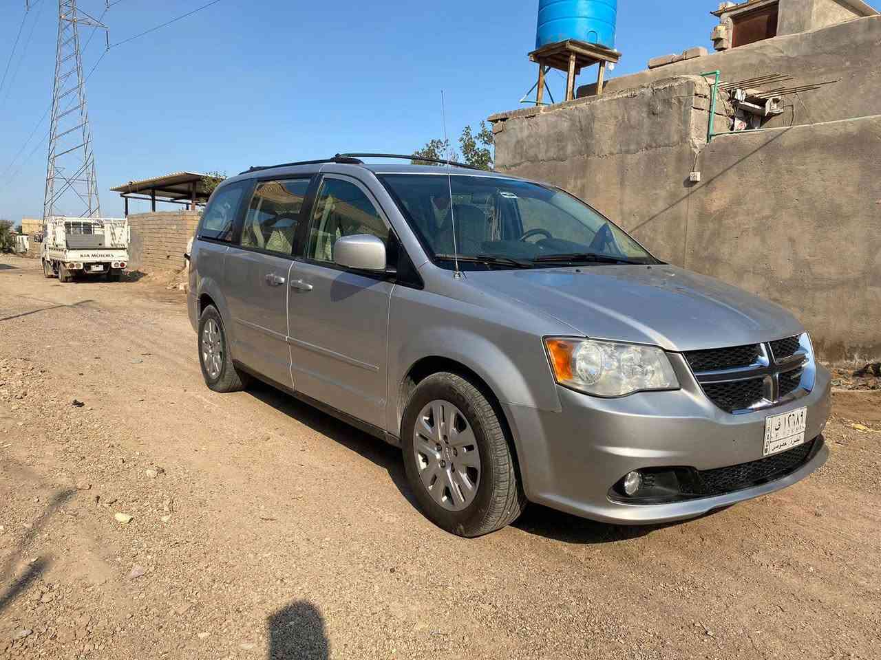 سياره دوج كراند كرفان ستيشن موديل 2010 كفاله ما عده جاملغ الأمامي مبدل ولباقي كفاله من كلشي السعر 105 المكان البصره رقم الهاتف ***********
