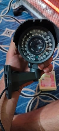 كامرات مراقبة عدد 3 للبيع جديدات مامستعملات كامرة دقه 4 بيكسل  مع Dvr ...