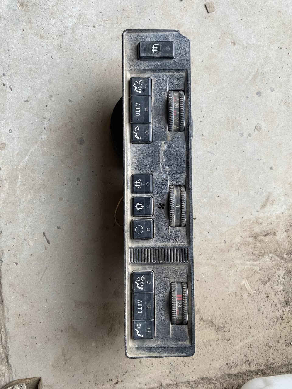 السلام عليكم
نواعم مال 700 
مكاني بغداد الحبيبية 
***********
