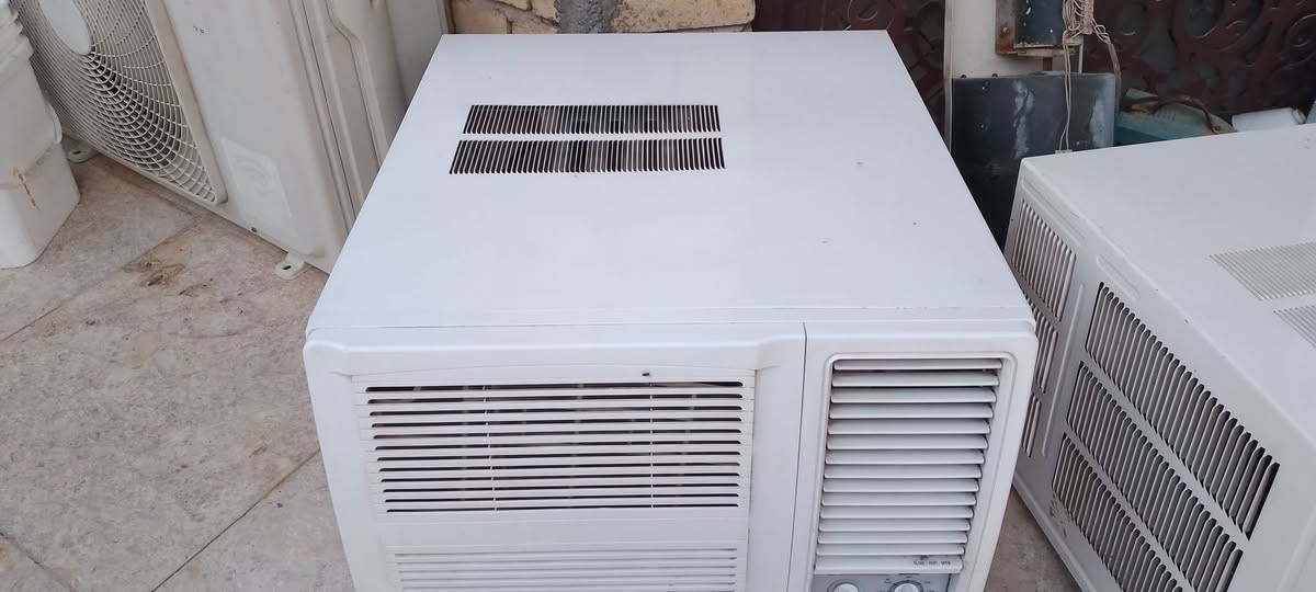 مكيفات اثنين للبيع توسوت وكرافت طنين تبريدهن خير من الله سعر الكرافت350وتوسوت250مكاني بالزعفرانية حي الامانة لمعلومات ***********
