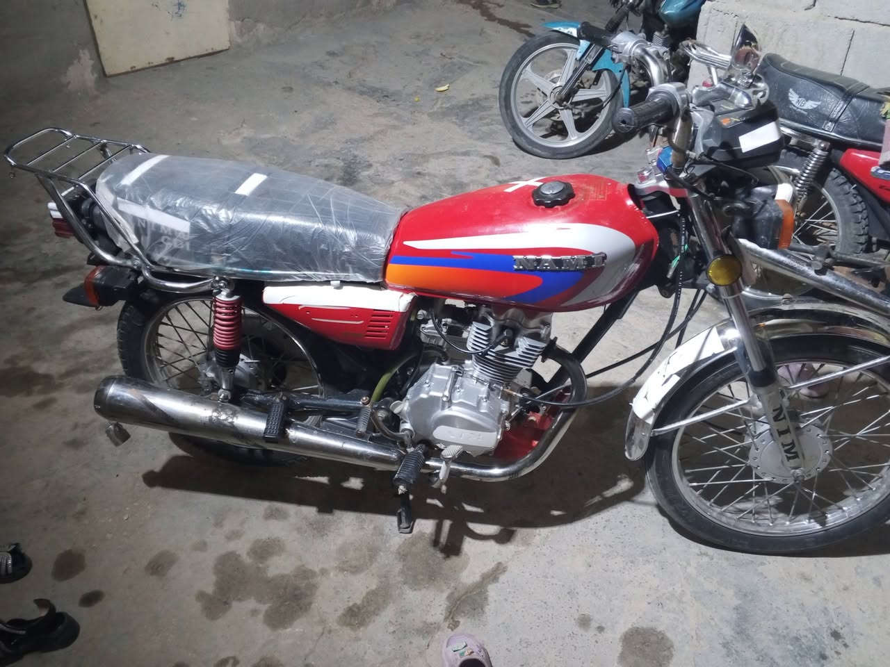 السلام عليكم درجة للبيع نامة وراق سكنر ***********
