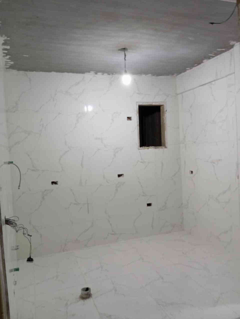 سلام عليكم خلفه سيراميك مصري شغل درجه اولى تسليم مهندس مقيم في بغداد الجديده رقم واتس***********
