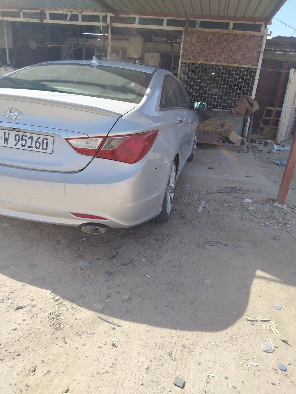 السلام عليكم للبيع سوناتا موديل ١٢ أمريكي فول مواصفات واحد على واحد حادثهة جاملغ خلفي بدون حوض وتكمة غير هذا مكفولة من كلشي بيهة بدايت جراد بمكانات للبيع مكاني بغداد بليوسفية السعر ٩٧ وبيهة مجال قليل ***********
