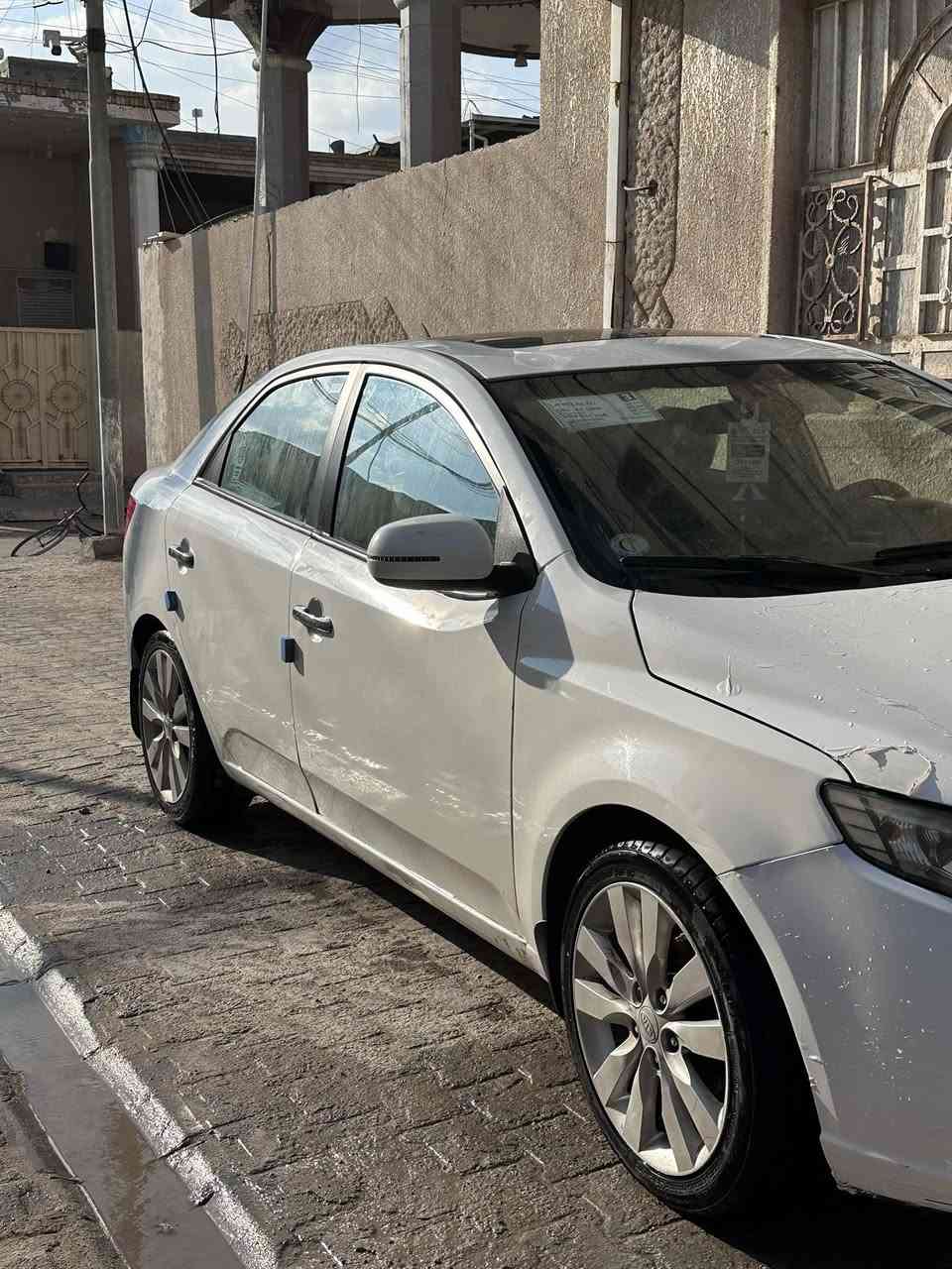 السلام عليكم كيه سيراتو موديل 2013
السياره ما ناقصها اي شي رقمها اربيل 
للإستفسار ***********
