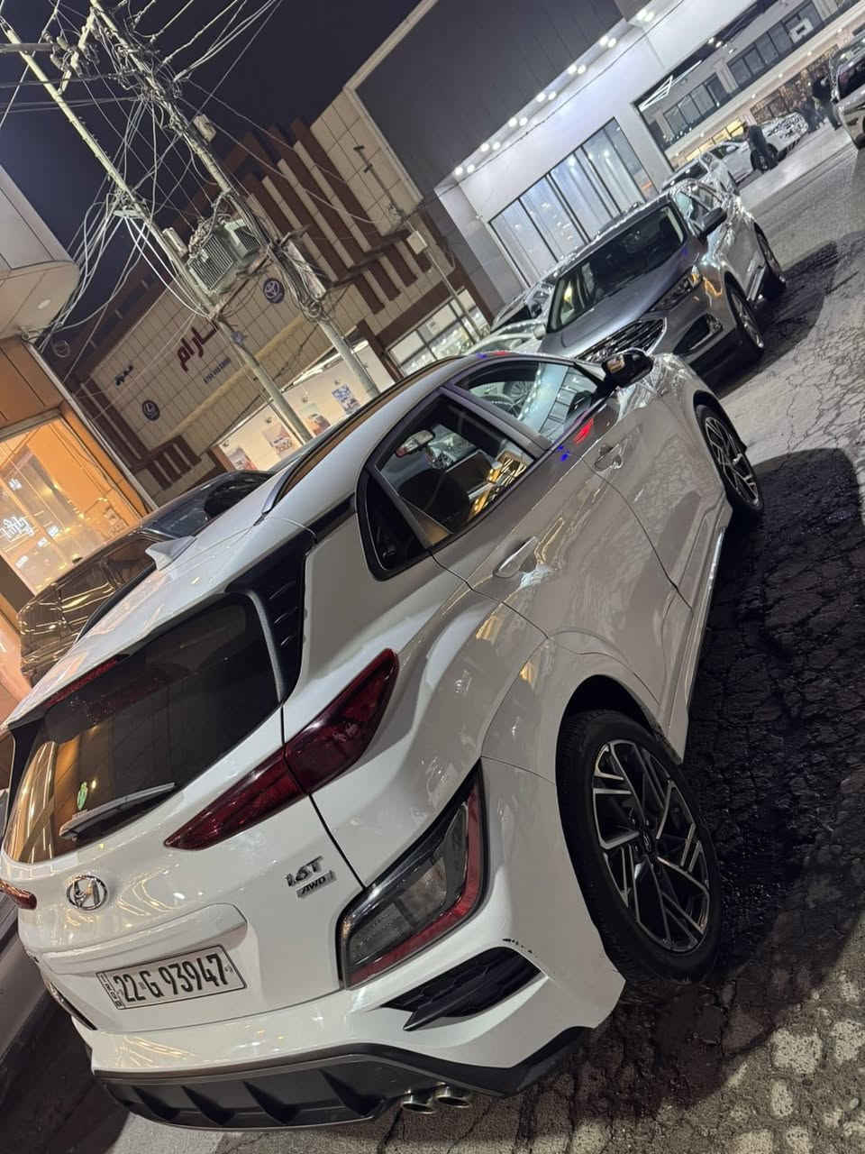 سلام عليكم شباب
كونا N line موديل 2023 

سياره وراد أمريكي حادثها موضح بل صور 

بيها قطعين كلير بامريكا خلفيات 

مواصفتها معروفه 

بصمه 

شاشه كار بلي تحكم ستيرن كامل 

دشبول دجتل 

سياره كامله مكملة على آخر حباية 

بيه طخه صغيره بل باب الي بصف سيايق ممصلحها أصلا متبين 

سعر 133 وبيها مجال 

عنوان بغداد الكرادة داخل 

رقم الهاتف ***********
