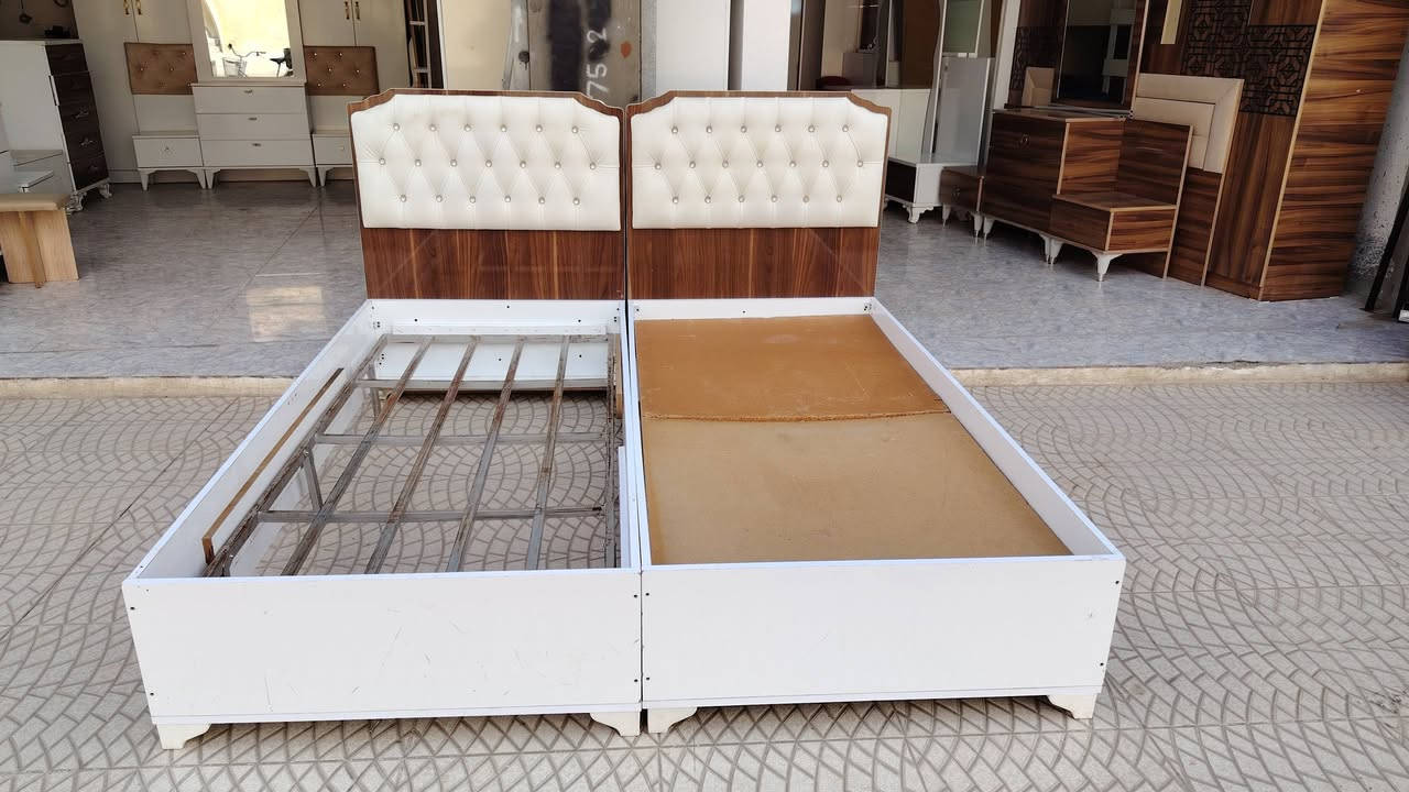 غرفه النوم شبابي نظيف بسعر مناسب عنوان كركوك قصاب خانه قرب دفاع المدني *********** معرض الأخوين
