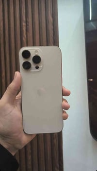 16برو ماكس بطاريه 100% عدات الدورات 127 مبدل شاشه اصلي  والسعر اله نار...