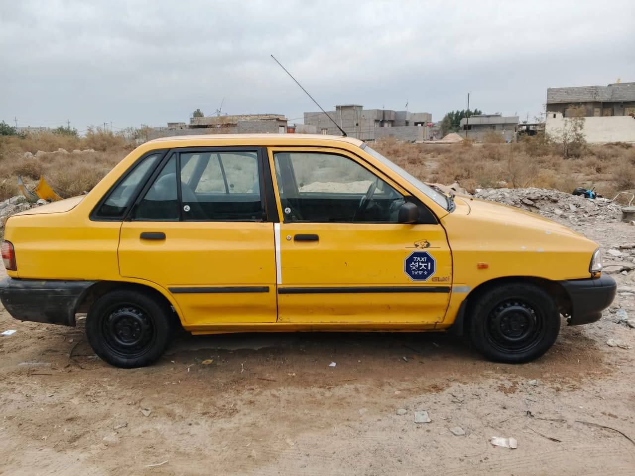 سايبه للبيع موديل 2014 رقم بصره بيها خيط تبخير من القبق راعيها بالبصره عليها هيئه مطلوبه مشط جديد برانكيت حلو كلشي مابيها فقط خيط تبخير السعر 14ورقه وبيها مجال رقم الهاتف *********** بيه واتساب
