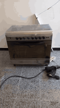 غراض للبيع هذا رقم راعيهن مو الي الله شاهد 
مكان بغداد حي اور ***********
