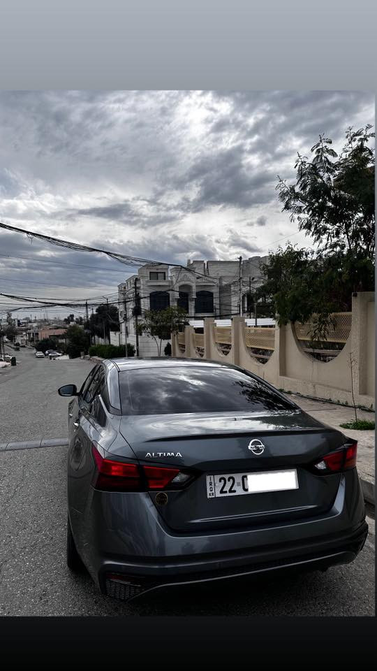 السلام عليكم  التيما موديل ٢٠١٩  كلين مواصفات s تشغيل عن بعد - رادار - كروس تثبيت سرعة - كشن سائق كهربائي -  نظيفة جداً بحالة الوكالة 
ماشيه 100 الف كيلو 
سنوية 2027
السعر 166 $
للتواصل عبر الواتساب 
***********
المكان موصل ودهوك
