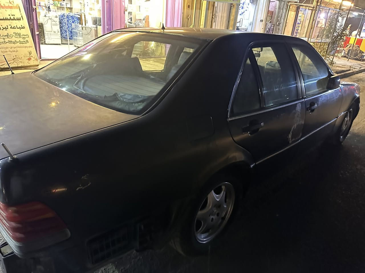 السلام عليكم مارسيدس شبح للبيع موديل 92 المكينة كايمة تبريد شغال السيارة بغداد باسمي تحويل مباشر السعر 40 ورقة قفل بغداد الشعب الاتصال ***********
