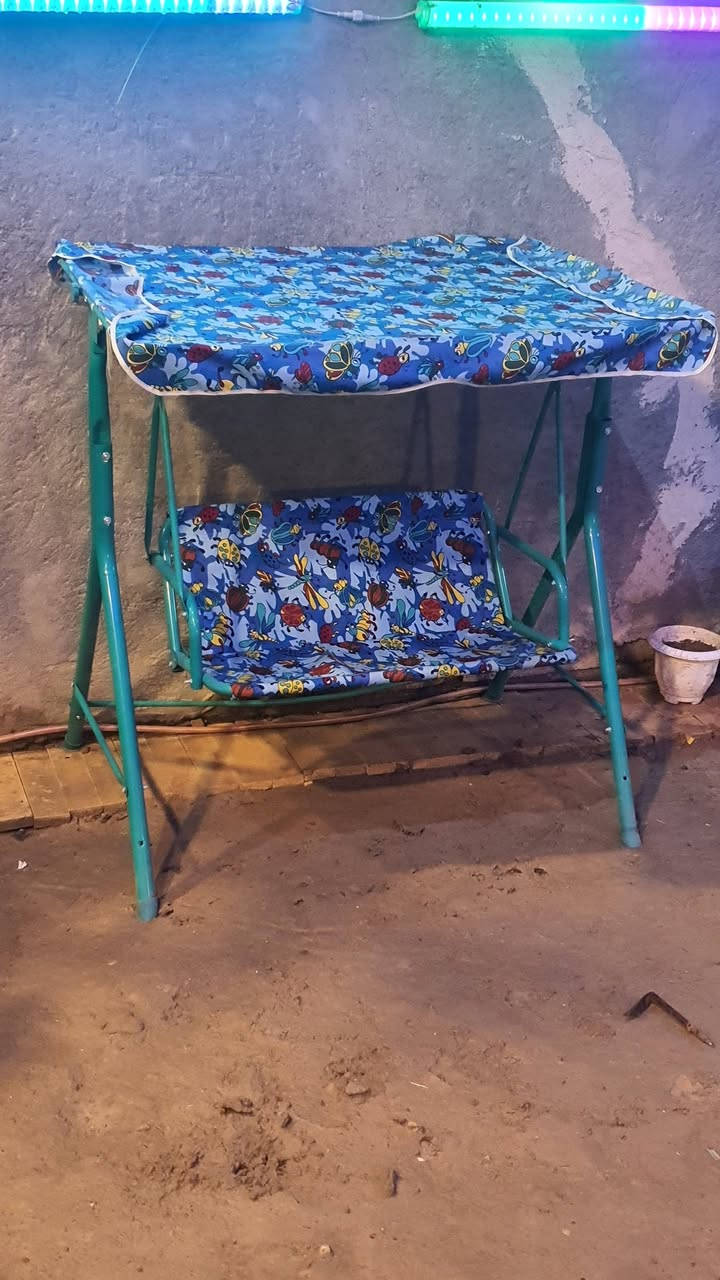 سلام عليكم مراجيح 2وزحليكه ستخدام شهر بعدهن جدد سعرهن 125 مكان حي بتول تصال عل رقم ***********
