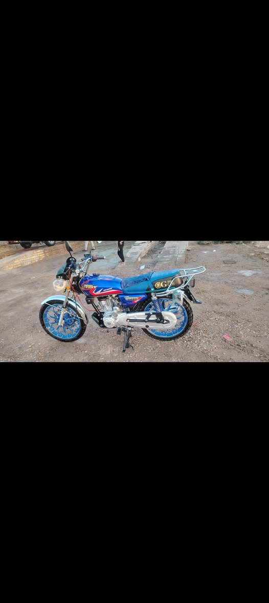 السلام عليكم.وينه اليدور جديد ومناسب ومكفول  دراجه سيفان بريطاني هونزده الأصلي باب اول مكينه 200 اصل كلج عمبار وبريك عمبار دهن وضع ✈️كفاله من كل النواحي وياله عنكبوت تايرات جوبلس لون 💜 مرغوب دراجه رزنه وفول مال جناي كله شغال ومكفول دراجه بصمه تشغيل عن بعد كامله مكمله موديل ( 25)السعر خاص المكان بابل الحمزه الغربي خيكان  لاستفسار *********** 🩷🩷
