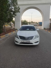للبيع ازيرا موديل 15 خليجي مكينه 3000  السياره مكفوله من تبديل او صبغ ...