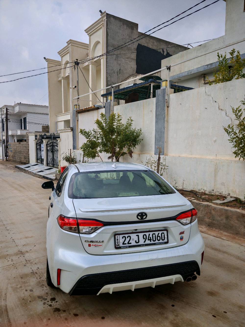 كورلا موديل ٢٢ رقم أربيل بيها ٣ قطع بدون دواخل ماشيه ١٠٠ سياره متواجده ب كركوك سعرها ١٤٠ وبيها مجال 