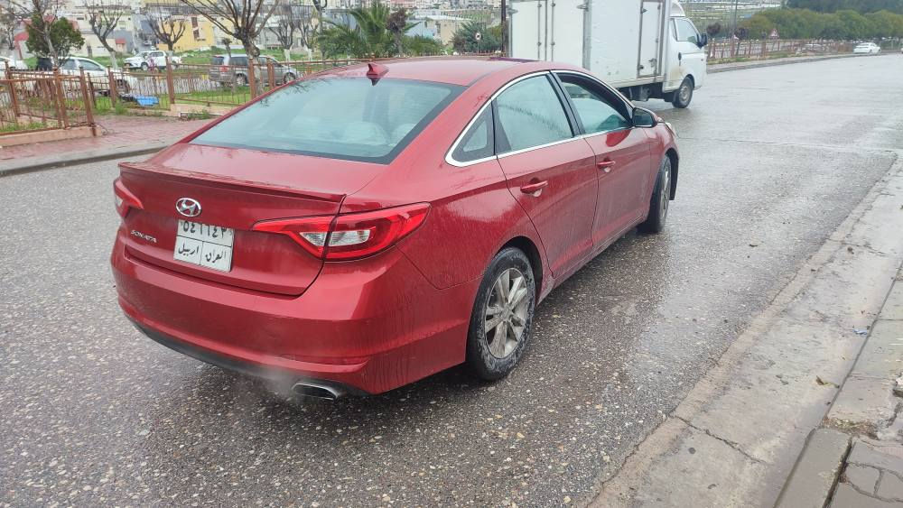 سوناتا ا2017 مكينه 2400 قطعتين صبغ بدون دواخل ماشيه 100ميل كير مكينه شرط 
***********
السعر بلاش 105 فقط 
عنوان دهوك سميل, دهوك
