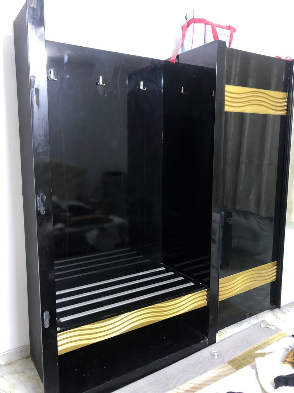 غرفة نوم من النوع الثقيل لمعرفة التفاصيل اتصال على هذا الرقم 👇الغرفة نظيفة جدا أخت الجديد
***********
