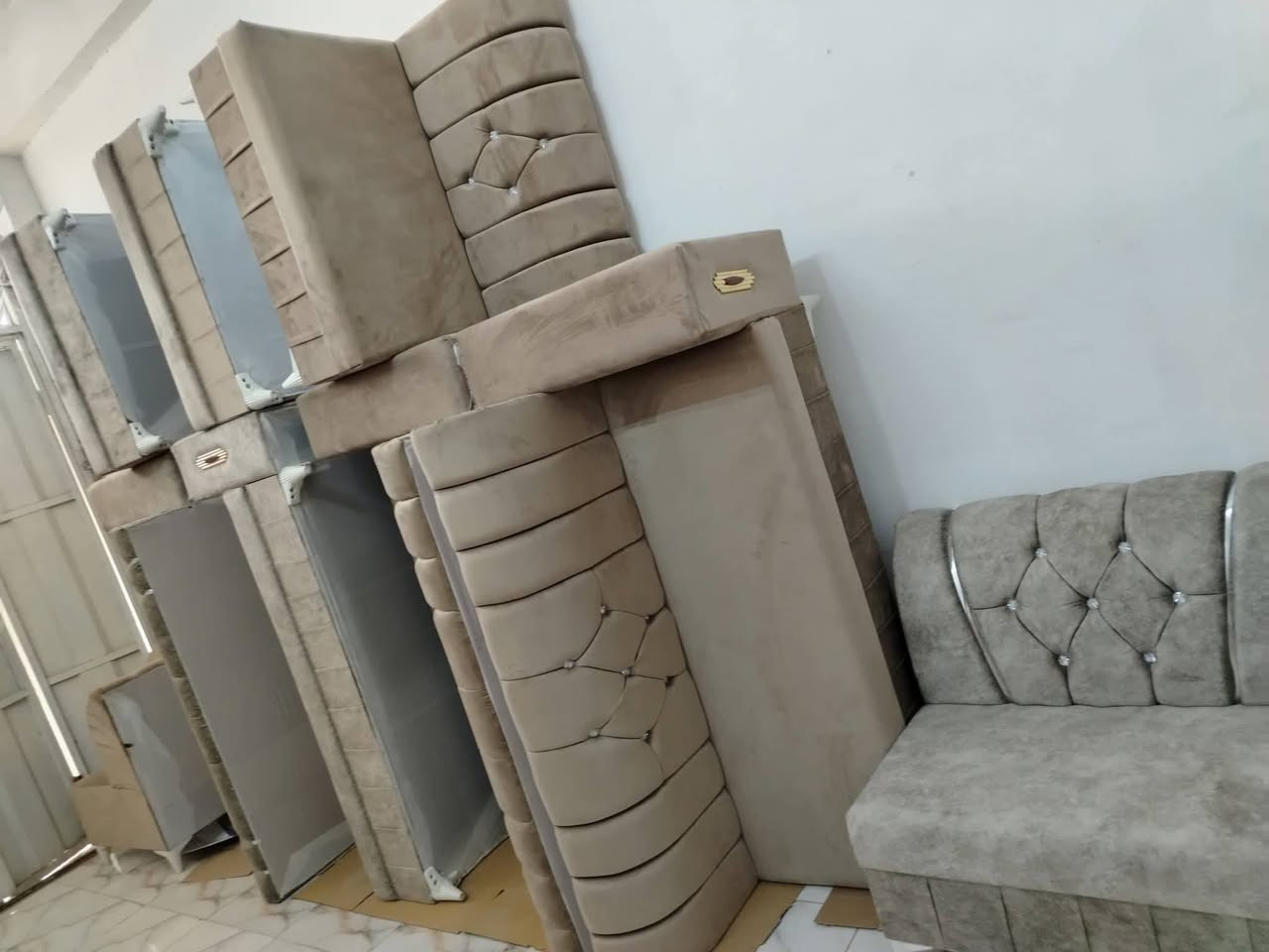 بسم الله على بركه الله
#معرض البركه للمواد المنزليه
تم وصول مواد منزليه نضيفه وبأسعار مناسبه
العنوان،، الضلوعيه الشارع الرئيسي قرب الجسر مقابل شركه الإبداع للهواتف 
وللاستفسار الاتصال ع 👇 الرقم، او على الخاص
                      *********** ب واتساب فقط
بالتوفيق الجميع @إشارة
