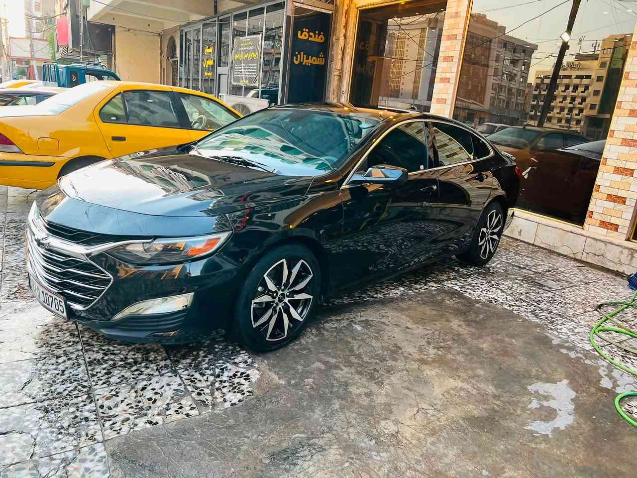 السلام عليكم ماليبو 2023 بيع  و مراوس مواصفات RS رقم اربيل حره ماشية 43كيلو متر عندي وكاله بيه حادثه جاملغ وبنيد مكاني بغداد  السعر 117 بيها مجال للاتصال ***********
