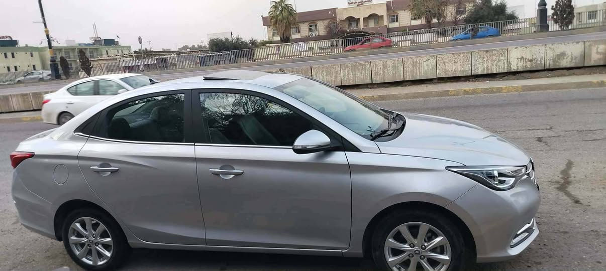 السلام عليكم شانجان سفن للبيع موديل 2025فول مواصفات كير توماتيك ماشي 18الف جامات كهربية ومريات كهربية السيارة جديد السعر دفتر وخمس ورقات وبيه مجال رقم الهاتف ***********
